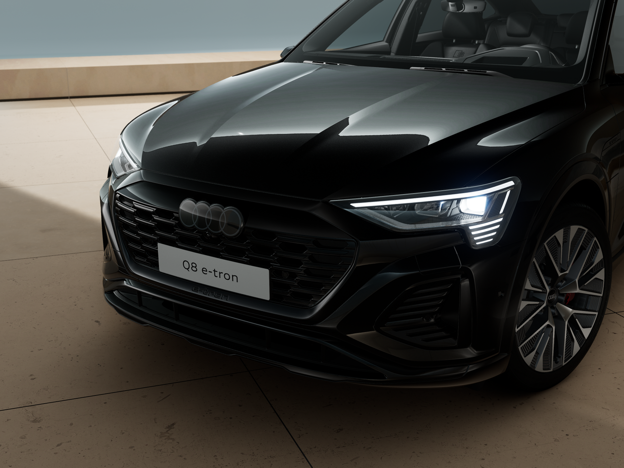 Q8 Sportback 55 e-tron quattro S line