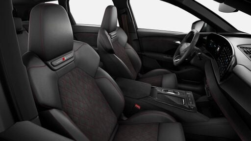 Farbnähte in Rot Audi Sport