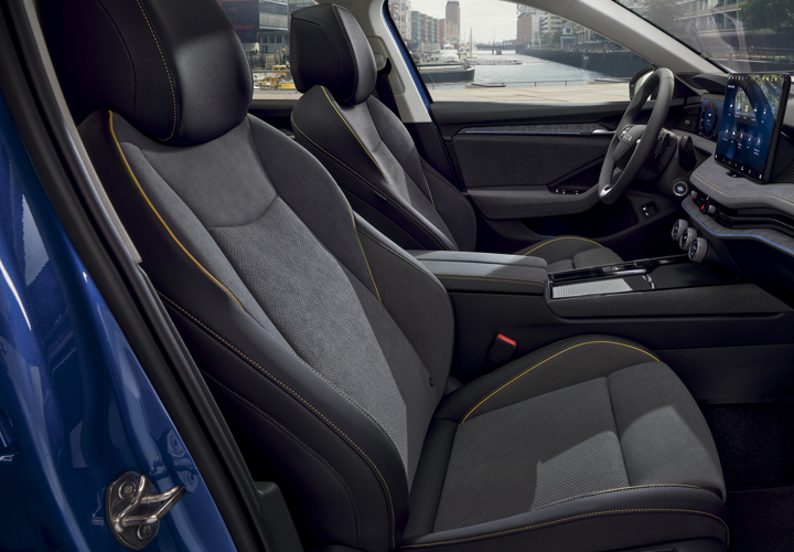 "Design Selection Lounge"