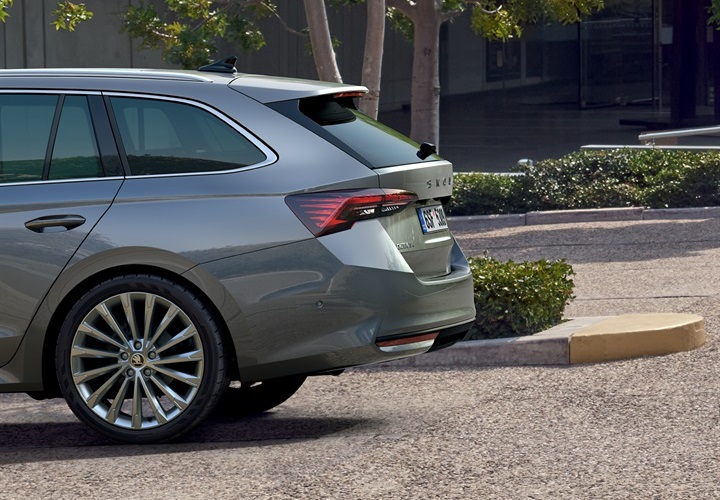 Rückfahrkamera - LED-Heckleuchte anim.