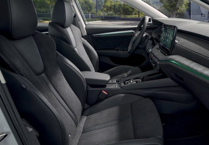 "Design Selection Lounge"