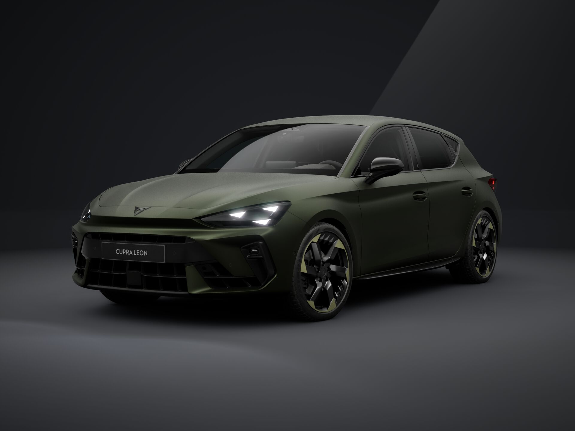 Cupra Leon TRIBE 1.5 eTSI DSG 2026