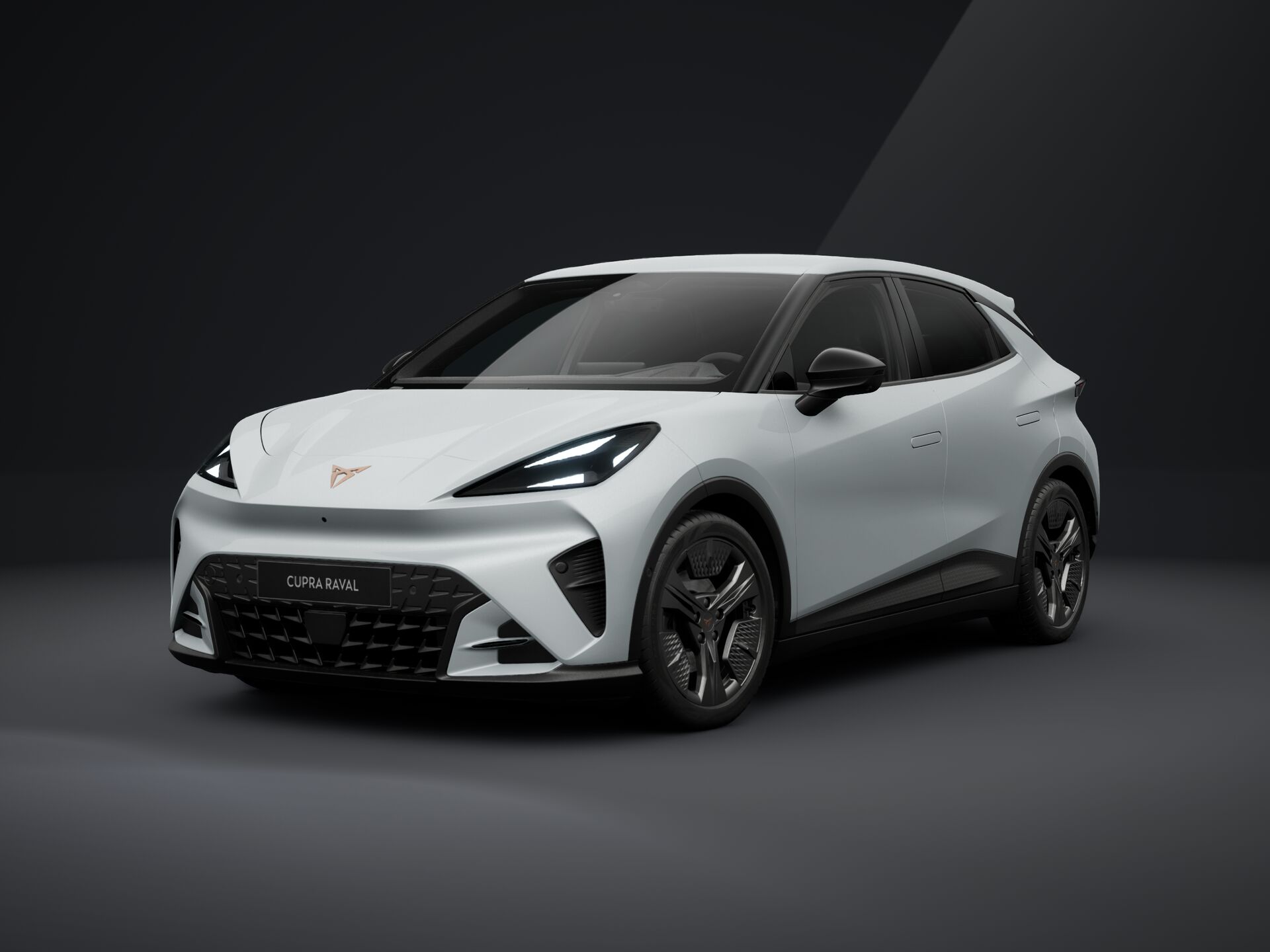 Cupra Raval PLUS 37 kWh 99 kW/135 PS 2026