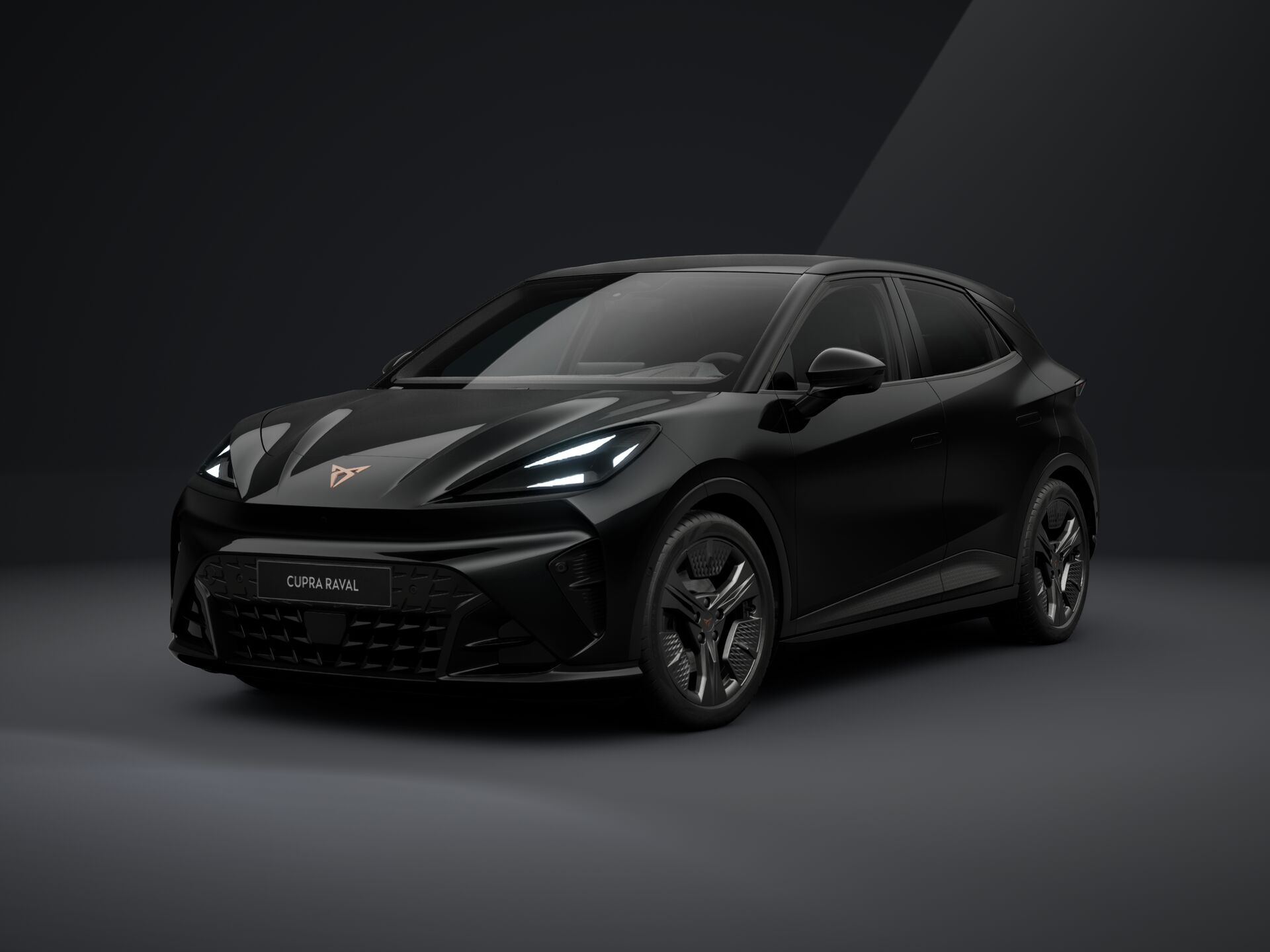 Cupra Raval PLUS 37 kWh 99 kW/135 PS 2026
