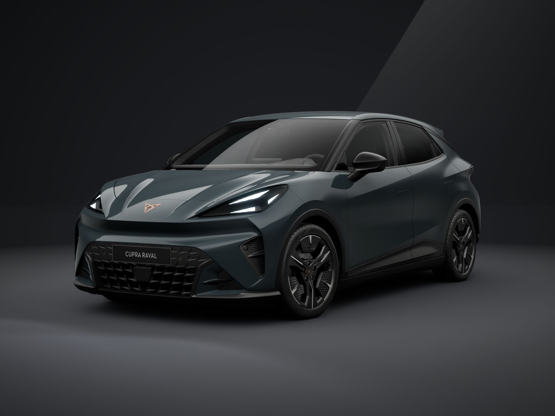 Cupra Raval PLUS 37 kWh 99 kW/135 PS 2026