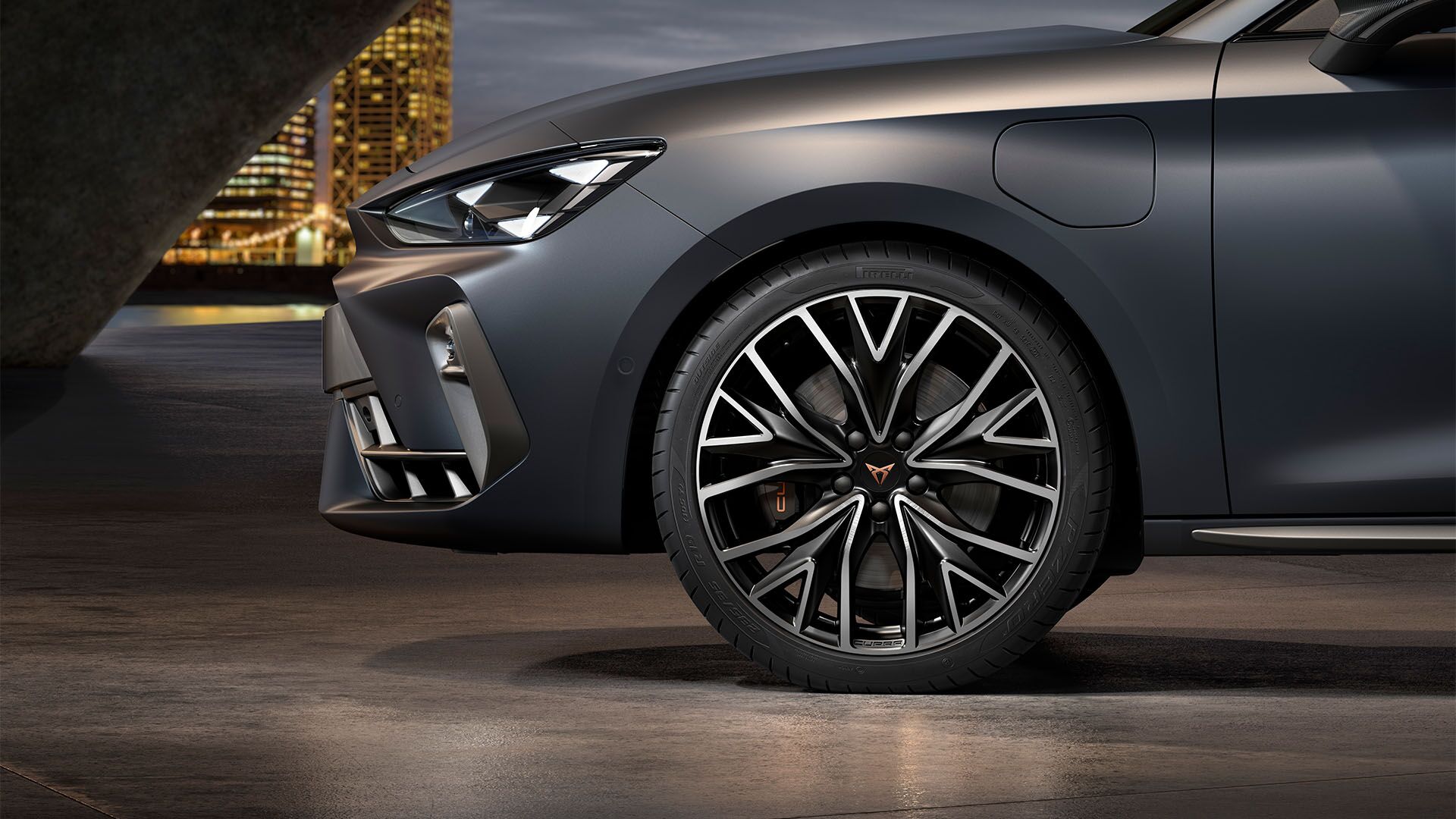 Driving Performance 19" "MISTRAL"