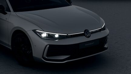 Bild eines Passat Variant R-Line eTSI DSG