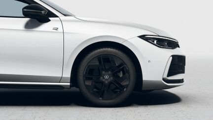 Bild eines Passat Variant R-Line eTSI DSG