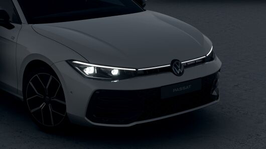 Bild eines Passat Variant R-Line TDI DSG