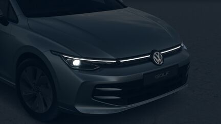 Bild eines Golf Variant Business mHeV DSG