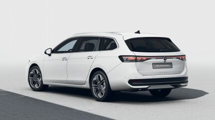 Bild eines Passat Variant Elegance eTSI DSG