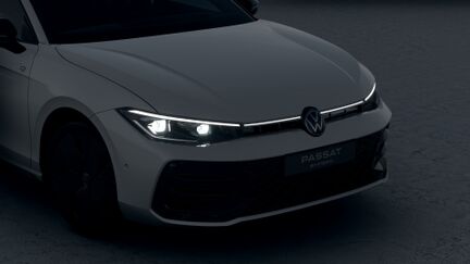 Bild eines Passat Variant R-Line eHybrid 150kW