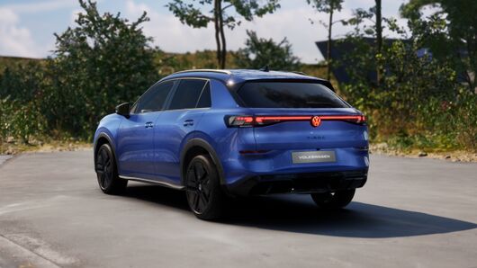 Bild eines T-Roc R-Line eTSI DSG