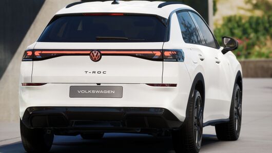 Bild eines T-Roc R-Line eTSI DSG