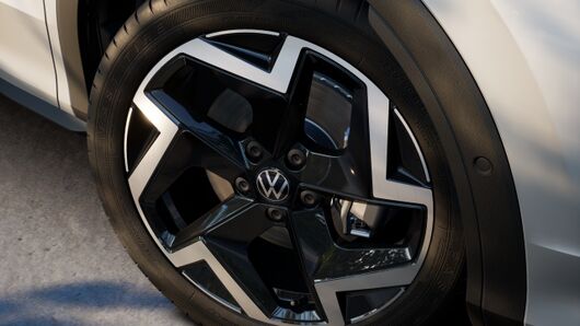 Bild eines T-Roc R-Line eTSI DSG