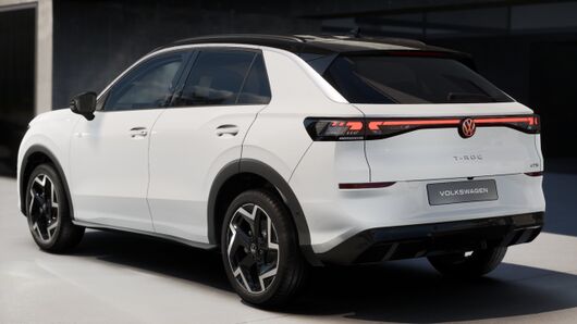 Bild eines T-Roc R-Line eTSI DSG