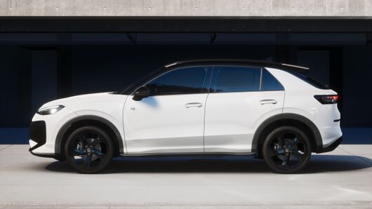 Bild eines T-Roc R-Line eTSI DSG