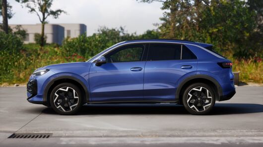 Bild eines T-Roc R-Line eTSI DSG