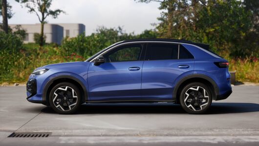 Bild eines T-Roc R-Line eTSI DSG