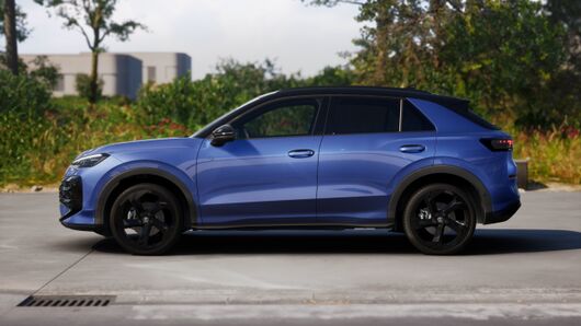 Bild eines T-Roc R-Line eTSI DSG