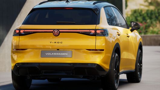 Bild eines T-Roc R-Line eTSI DSG