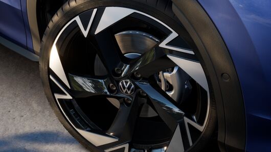 Bild eines T-Roc R-Line eTSI DSG