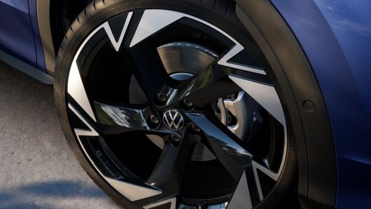 Bild eines T-Roc R-Line eTSI DSG