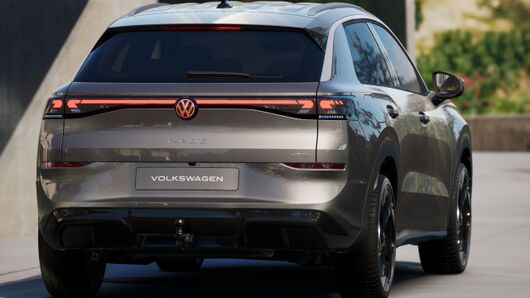 Bild eines T-Roc R-Line eTSI DSG