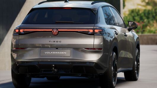 Bild eines T-Roc R-Line eTSI DSG