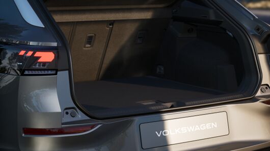 Bild eines T-Roc R-Line eTSI DSG