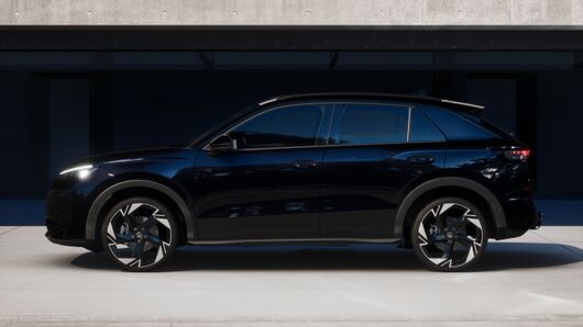 Bild eines T-Roc R-Line eTSI DSG