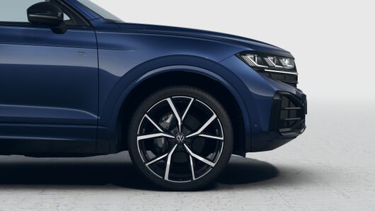 Bild eines Touareg R-Line TDI 4M. Final Edition
