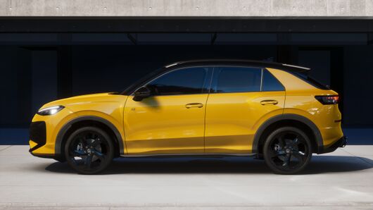 Bild eines T-Roc R-Line eTSI DSG