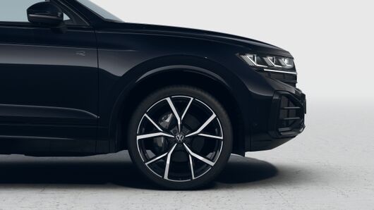 Bild eines Touareg R-Line TDI 4M. Final Edition