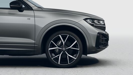 Bild eines Touareg R-Line TDI 4M. Final Edition