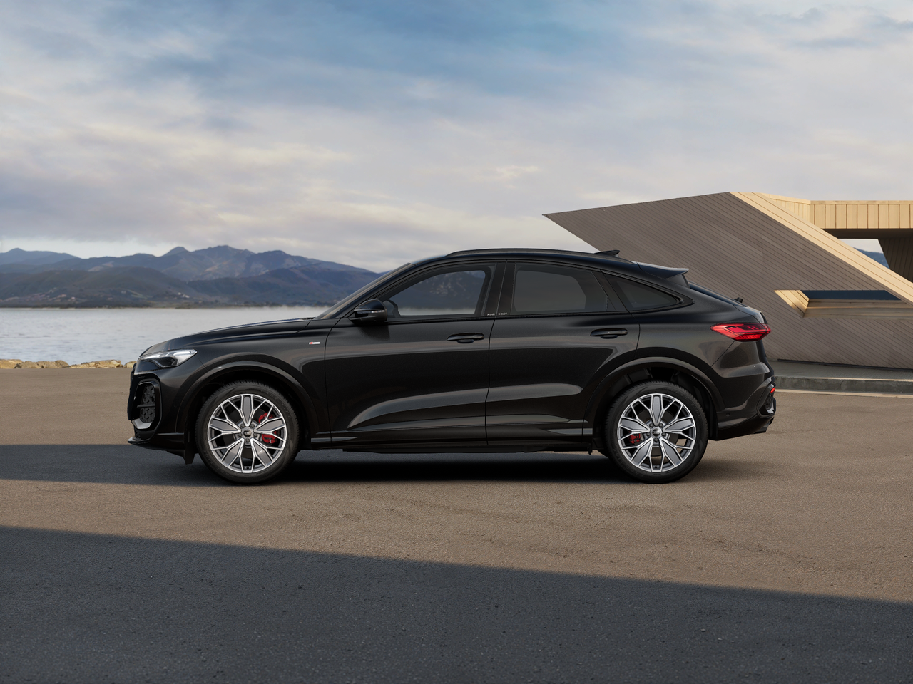 Изображение на Audi Q5 Sportback TDI quattro