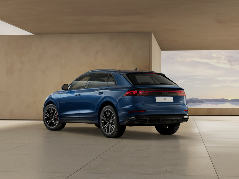 Изображение на Audi Q8 50 TDI quattro