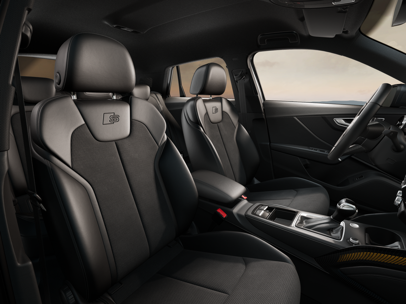 Изображение на Audi Q2 S Line 35 TFSI