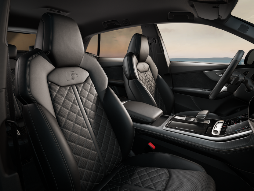 Изображение на Audi Q8 55 TFSIe quattro