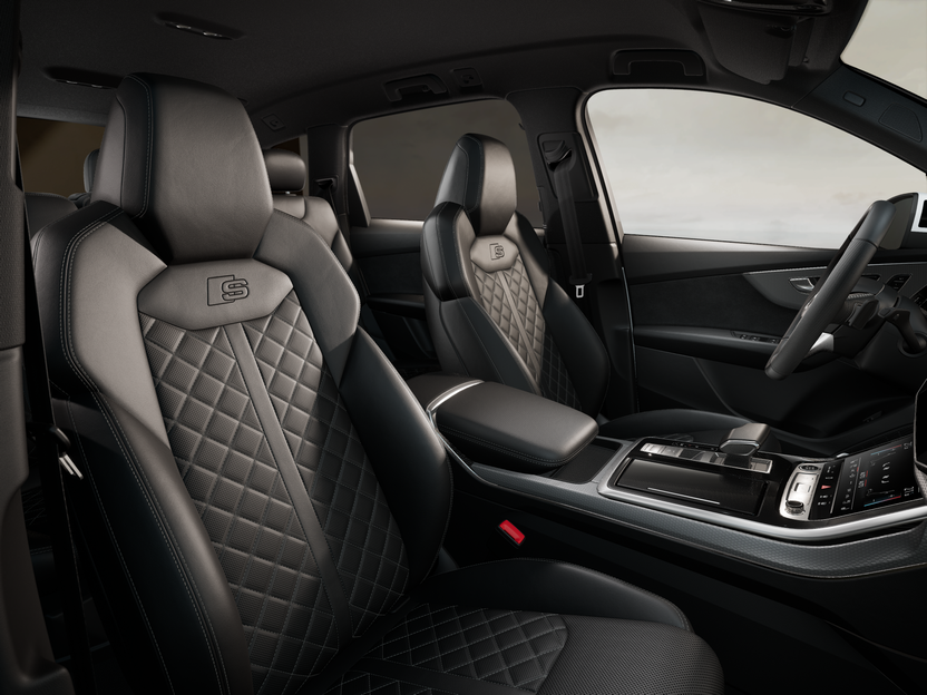 Изображение на Audi Q7 S line 50 TDI quattro