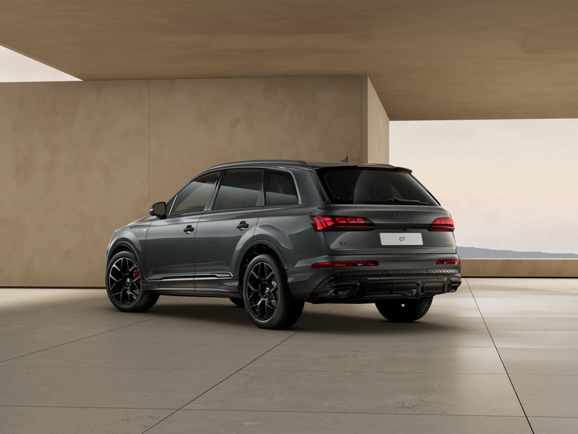 Изображение на Audi Q7 S line 50 TDI quattro