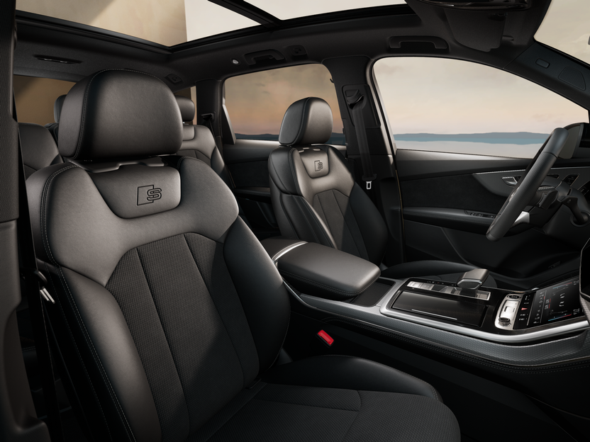 Изображение на Audi Q7 S line 50 TDI quattro