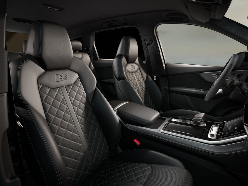 Изображение на Audi Q7 S line 50 TDI quattro