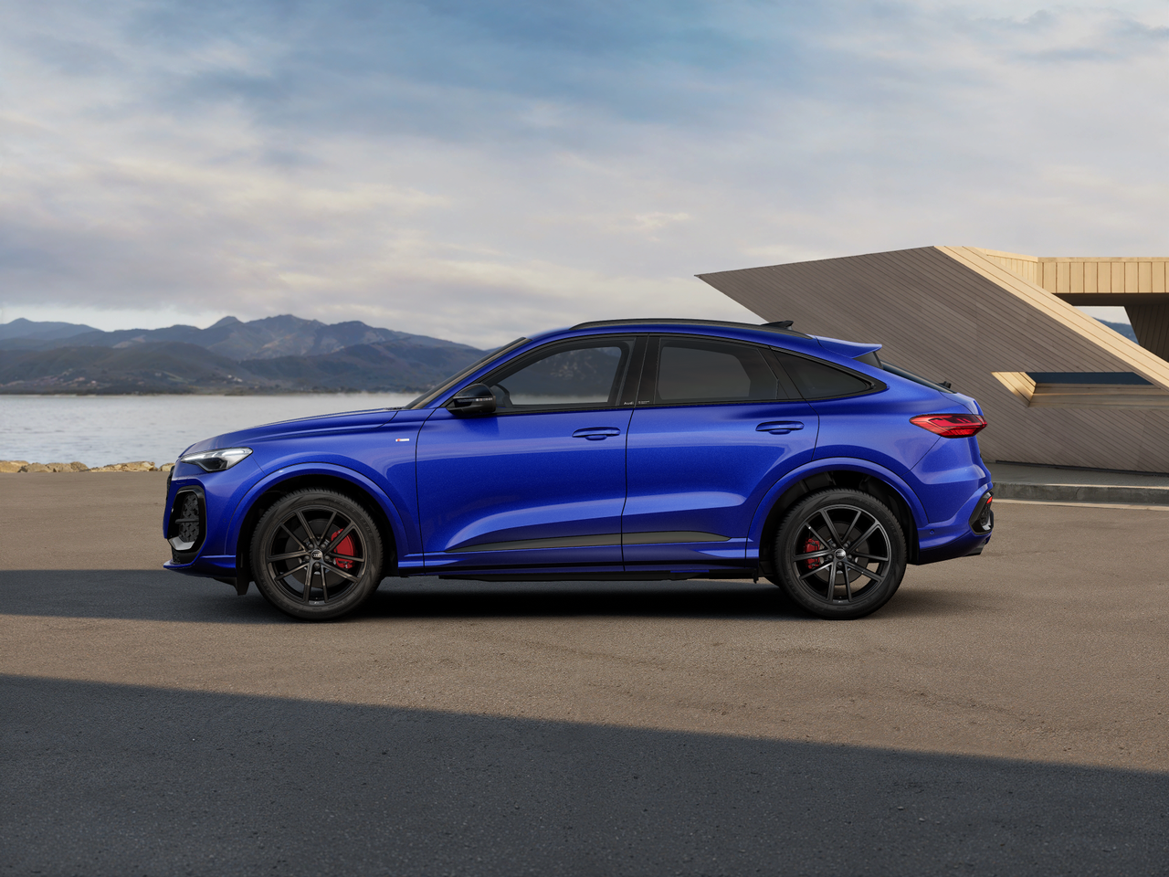 Изображение на Audi Q5 Sportback 150 kW TDI quattro