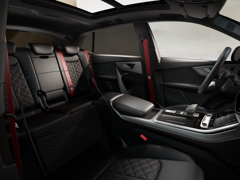 Изображение на Audi Q8 50 TDI quattro