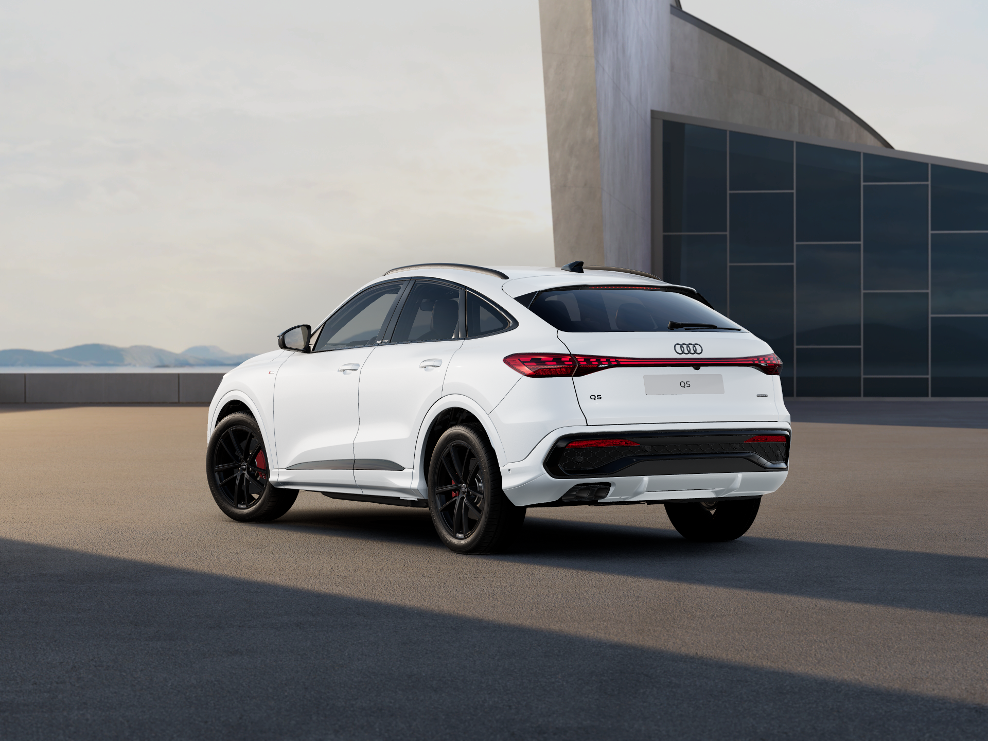 Изображение на Audi Q5 Sportback 150 kW TDI quattro