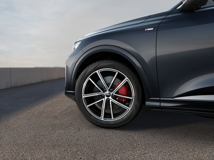 Изображение на Audi Q5 Sportback 150 kW TDI quattro