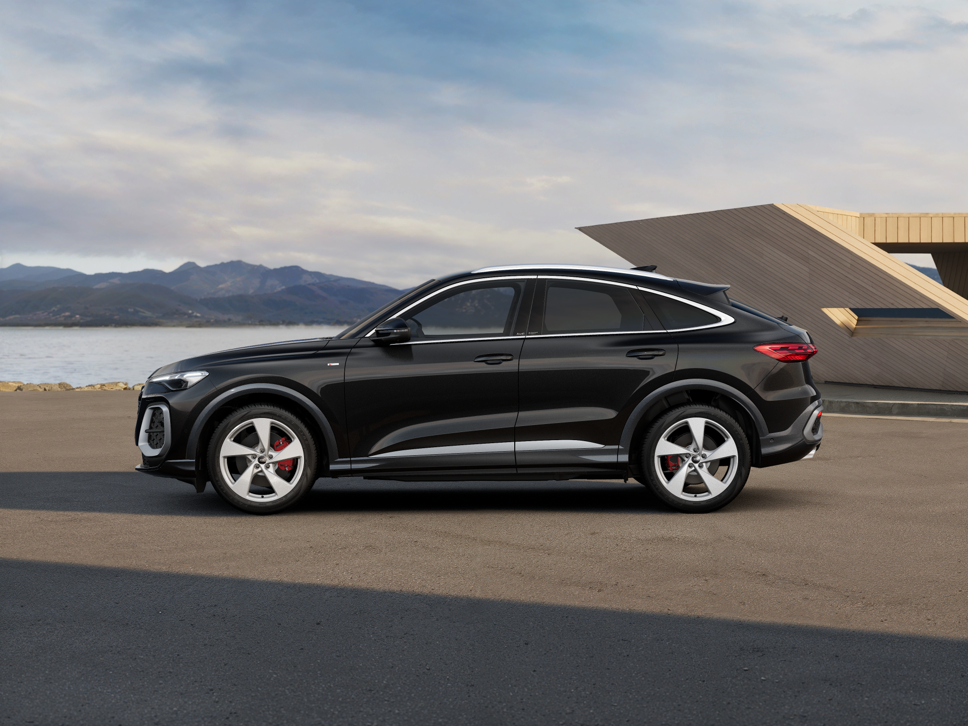 Изображение на Audi Q5 Sportback 150 kW TDI quattro