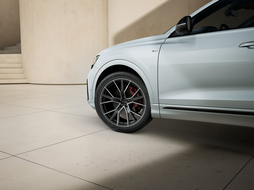 Изображение на Audi Q8 50 TDI quattro