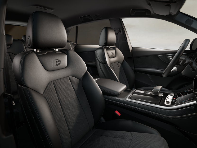 Изображение на Audi Q8 50 TDI quattro